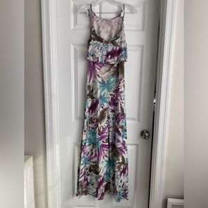 Maxi Printed Dress with open back size M
